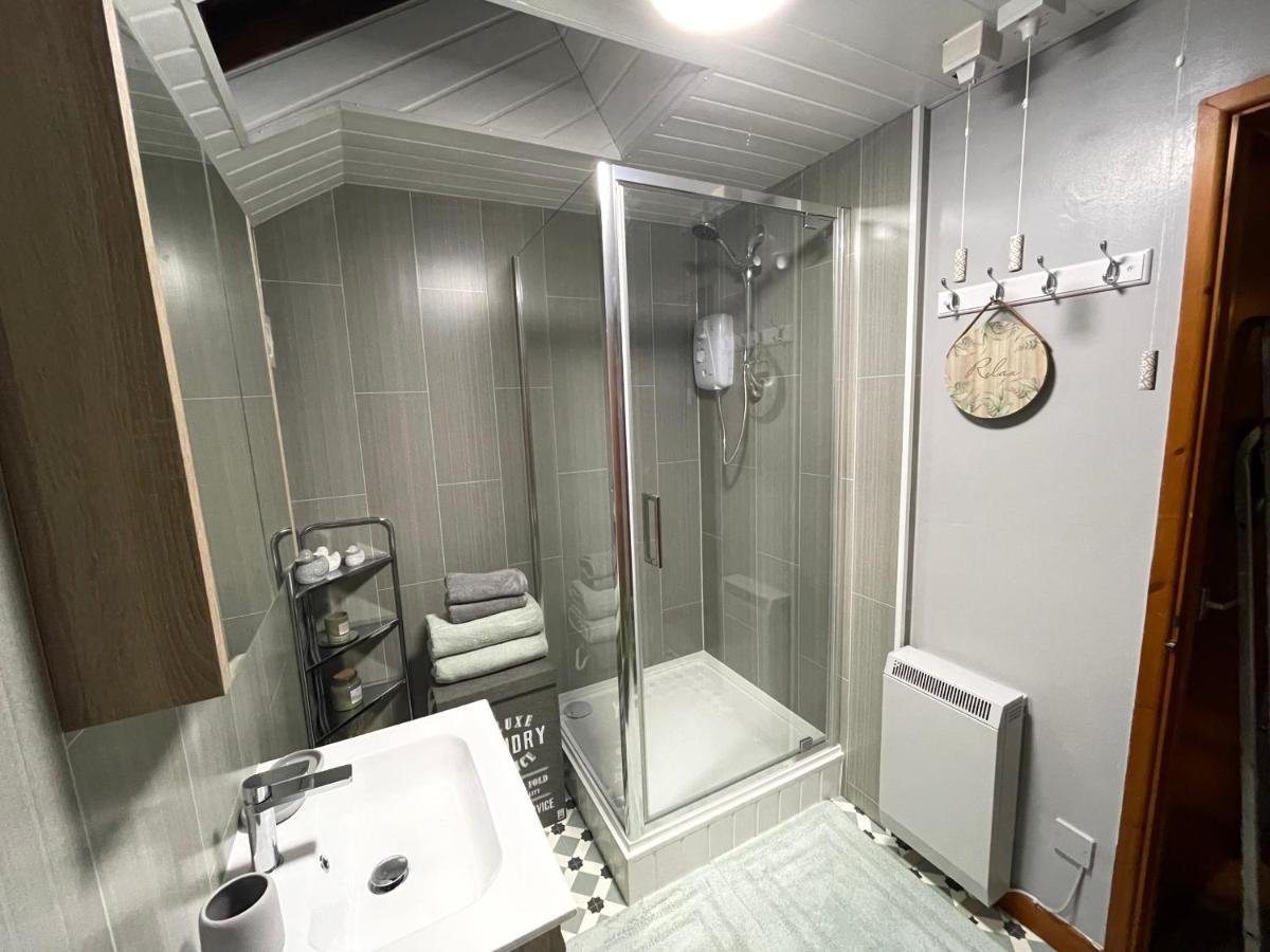 Westend Holiday Let 3 Brecon Ngoại thất bức ảnh